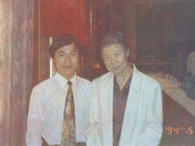 湯傳忠與于若木女士（陳云同志夫人，著名營(yíng)養(yǎng)專家）合影